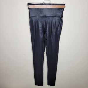 SPANX Faux Leather Look Shiny Black Leggings Small EUC